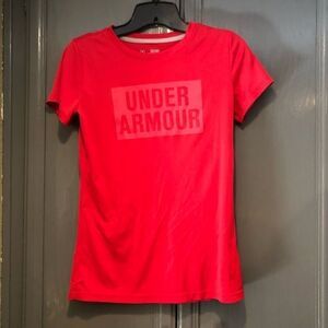 Under Armour Top Red Short-sleeves